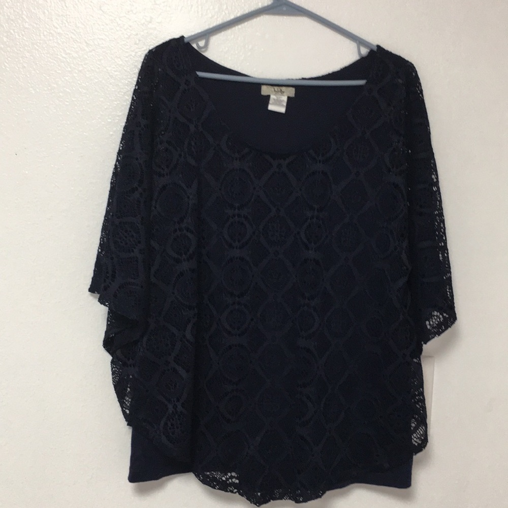 Navy top no flaws new with tag
